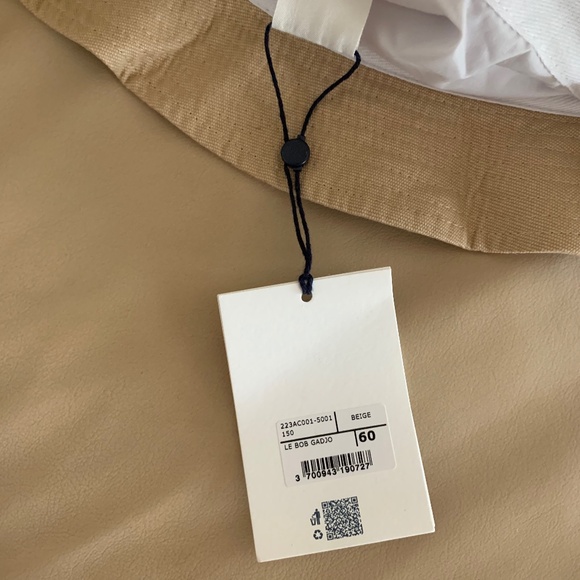 JACQUEMUS Beige Le Papier 'Le Bob Gadjo' Hat - Picture 11 of 11